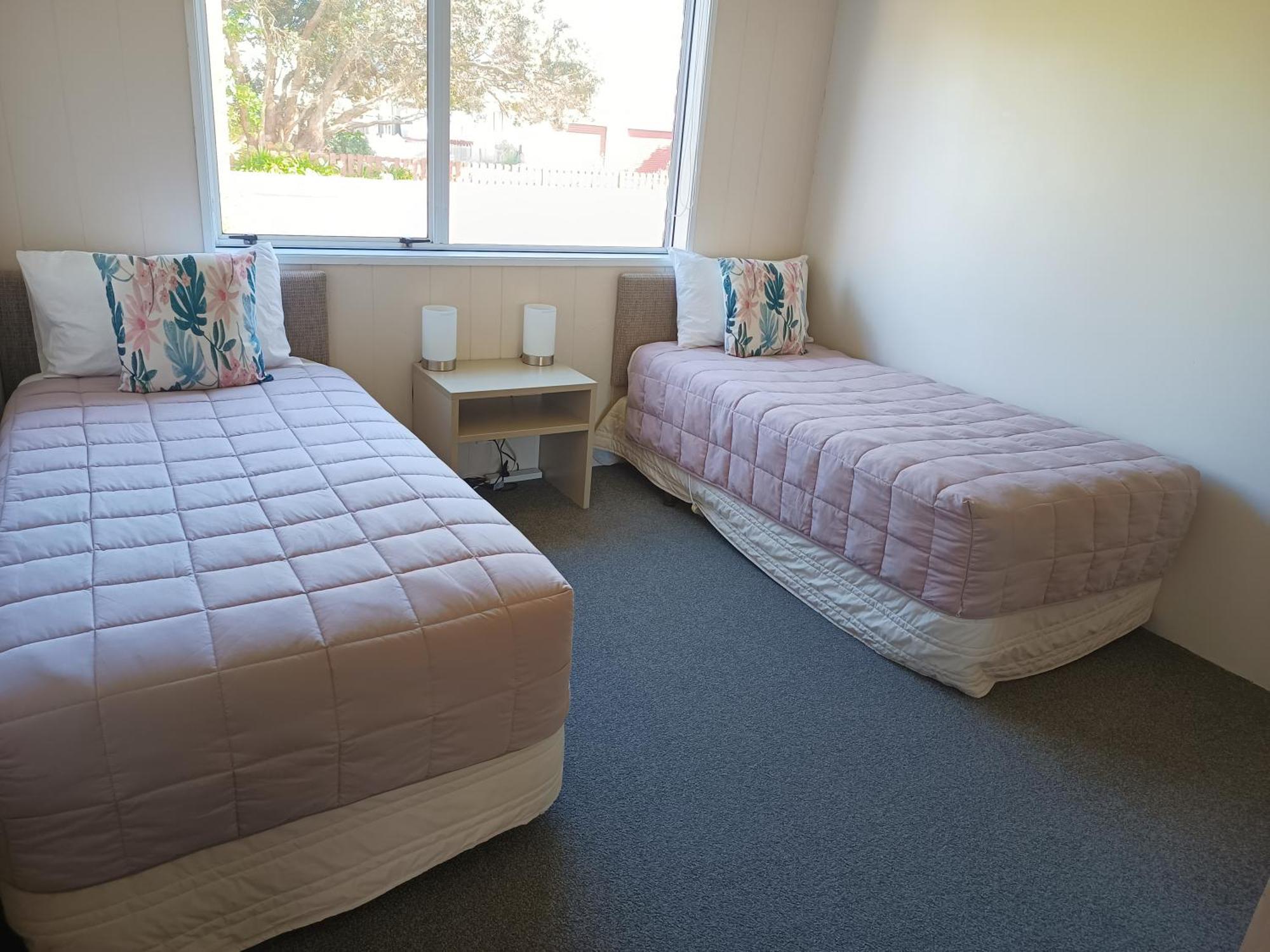 Beaches Motel Waihi Exteriör bild