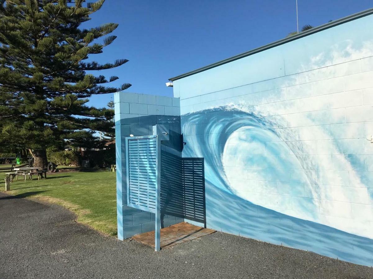 Beaches Motel Waihi Exteriör bild