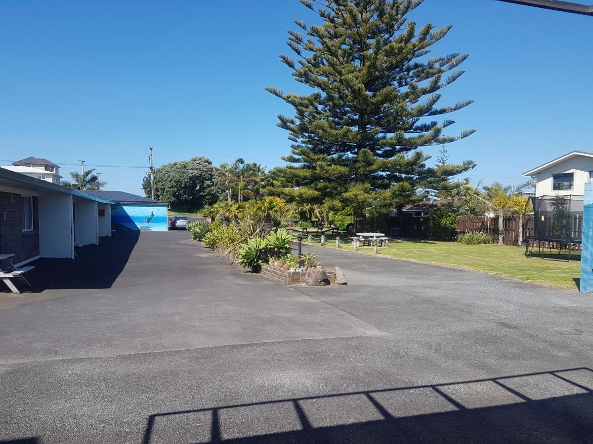 Beaches Motel Waihi Exteriör bild